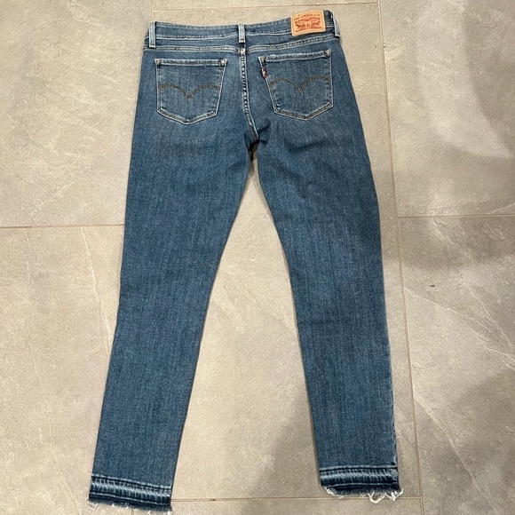 levi’s 711 skinny distressed raw hem mid rise jeans size 28 - Picture 9 of 12
